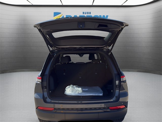 Jeep Grand Cherokee Vehicle Full-screen Gallery Image 26