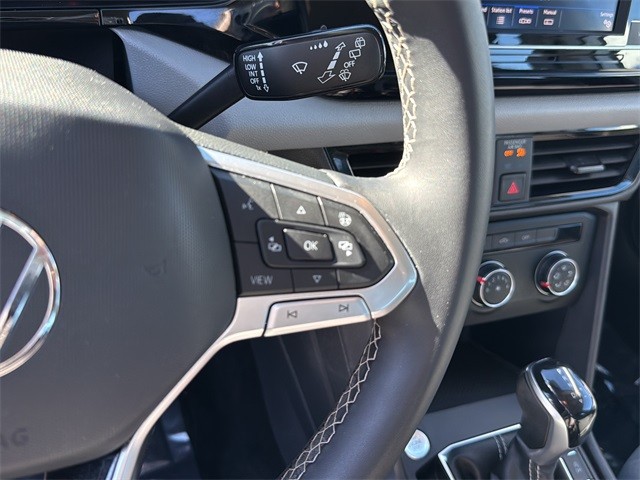 Volkswagen Taos Vehicle Full-screen Gallery Image 18