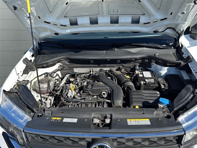 Volkswagen Taos Vehicle Full-screen Gallery Image 19