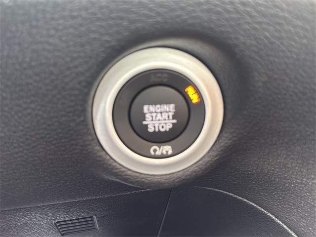 Chrysler Pacifica Vehicle Full-screen Gallery Image 23