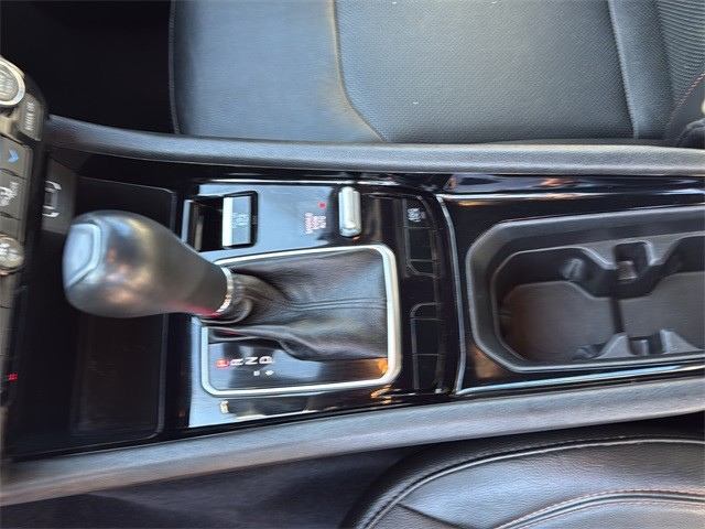 Jeep Compass Vehicle Full-screen Gallery Image 18