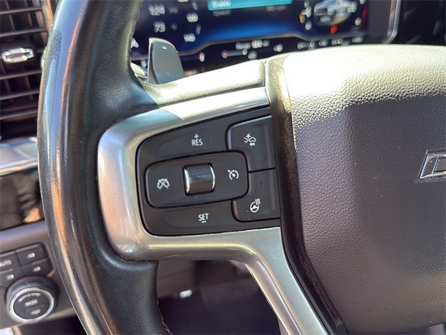 Chevrolet Silverado 1500 Vehicle Full-screen Gallery Image 9