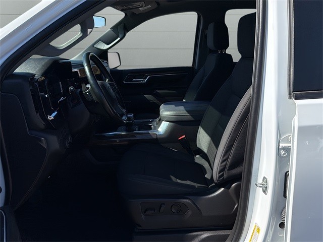 Chevrolet Silverado 1500 Vehicle Full-screen Gallery Image 10