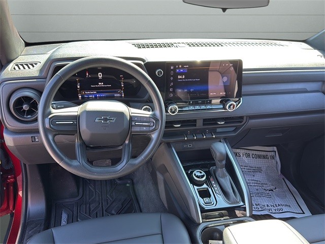 Chevrolet Colorado Vehicle Full-screen Gallery Image 12