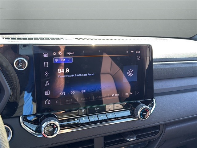 Chevrolet Colorado Vehicle Full-screen Gallery Image 20