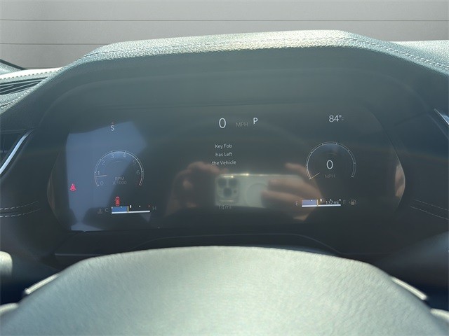 Jeep Grand Cherokee Vehicle Full-screen Gallery Image 13