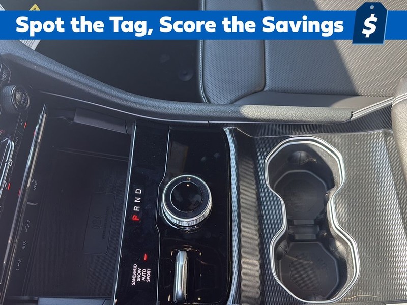 Jeep Grand Cherokee Vehicle Full-screen Gallery Image 21