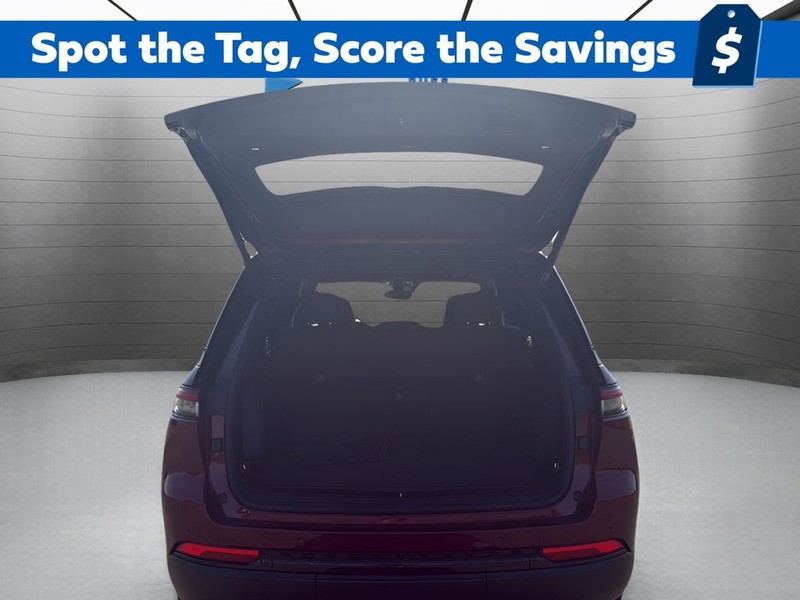 Jeep Grand Cherokee Vehicle Full-screen Gallery Image 26