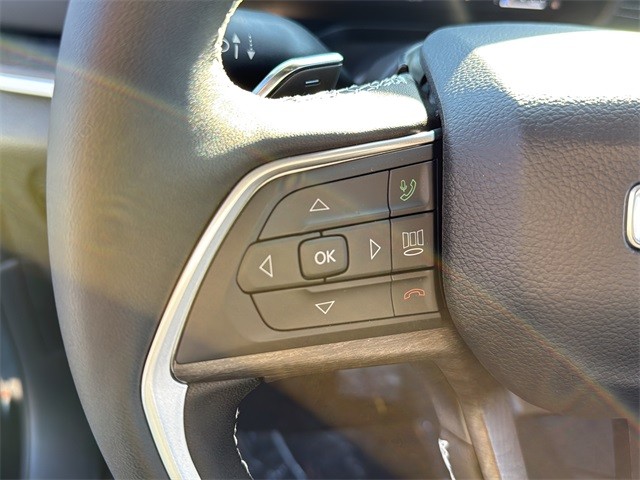 Jeep Grand Cherokee Vehicle Full-screen Gallery Image 9