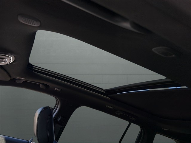 Jeep Grand Cherokee Vehicle Full-screen Gallery Image 16