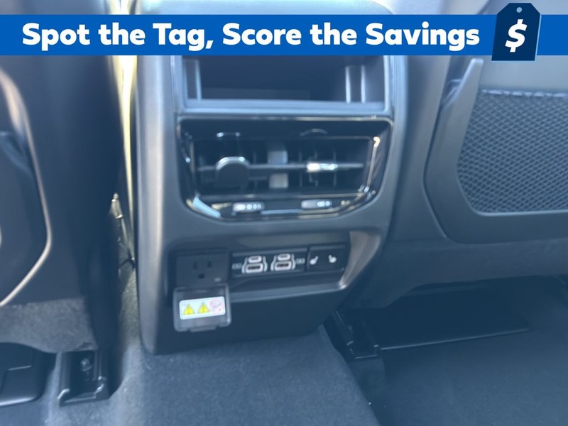 Jeep Grand Cherokee Vehicle Full-screen Gallery Image 18