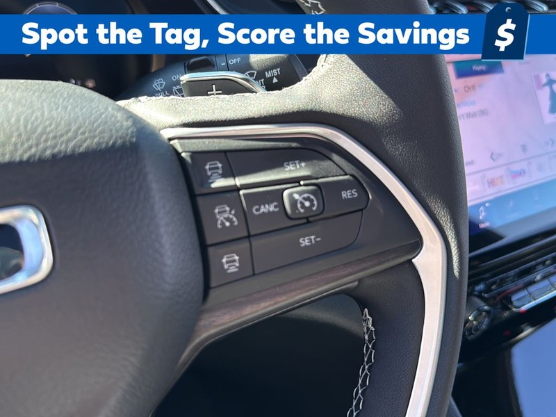 Jeep Grand Cherokee Vehicle Full-screen Gallery Image 19