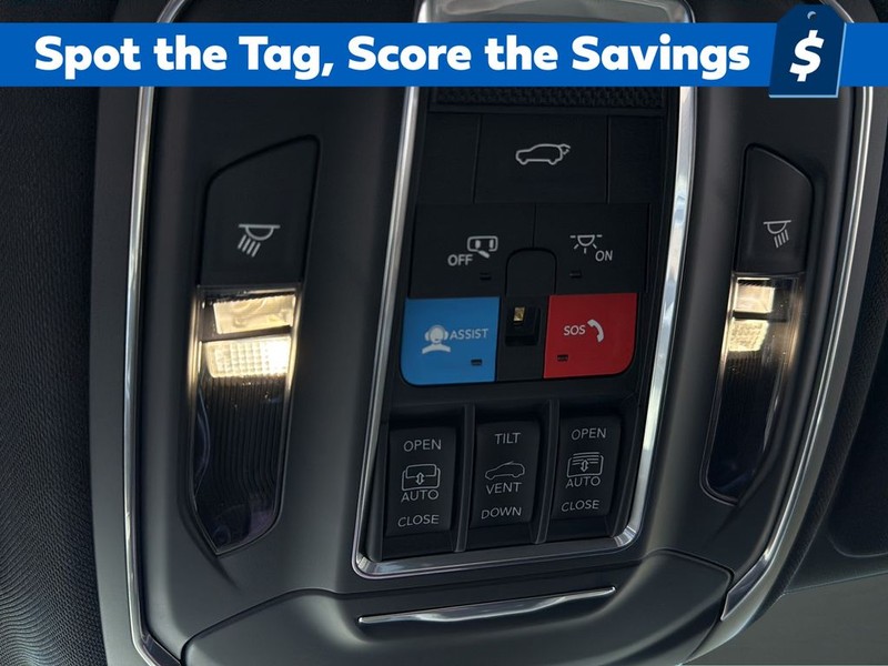 Jeep Grand Cherokee Vehicle Full-screen Gallery Image 24