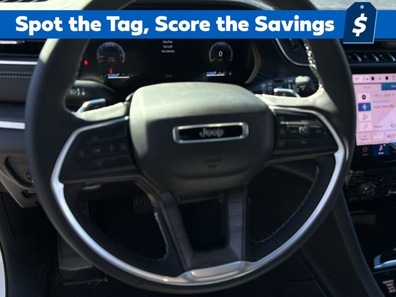 Jeep Grand Cherokee Vehicle Full-screen Gallery Image 27