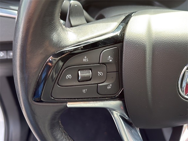 Buick Enclave Vehicle Full-screen Gallery Image 8