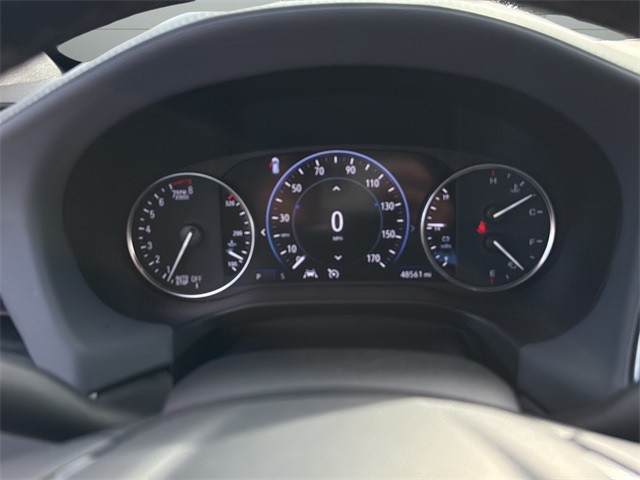 Buick Enclave Vehicle Full-screen Gallery Image 12