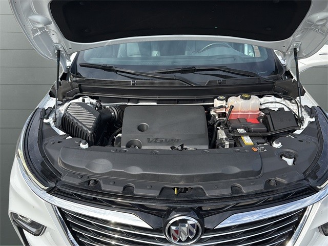 Buick Enclave Vehicle Full-screen Gallery Image 18