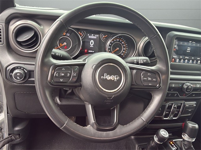 Jeep Gladiator Vehicle Full-screen Gallery Image 25