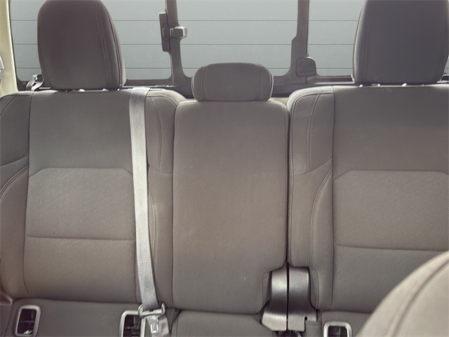 Jeep Gladiator Vehicle Full-screen Gallery Image 26