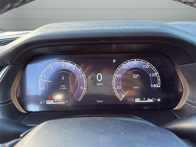 Jeep Grand Cherokee Vehicle Full-screen Gallery Image 13