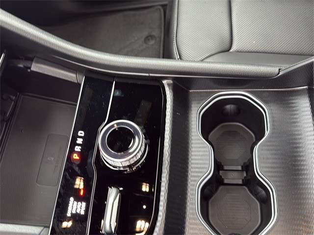 Jeep Grand Cherokee Vehicle Full-screen Gallery Image 21