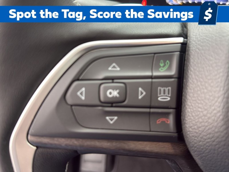 Jeep Grand Cherokee Vehicle Full-screen Gallery Image 9