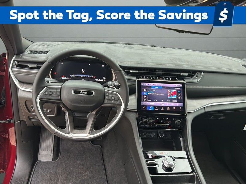 Jeep Grand Cherokee Vehicle Full-screen Gallery Image 12