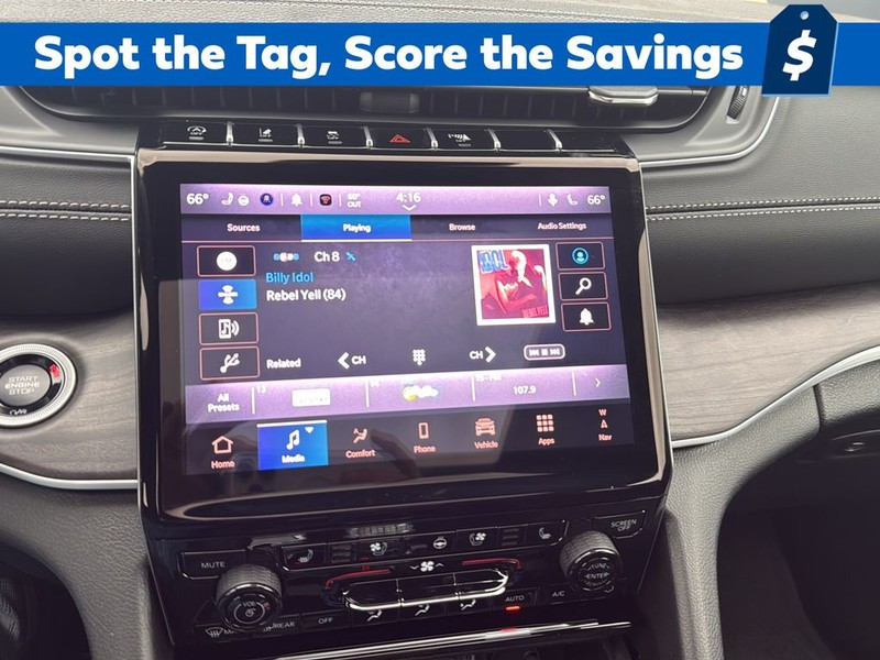 Jeep Grand Cherokee Vehicle Full-screen Gallery Image 22