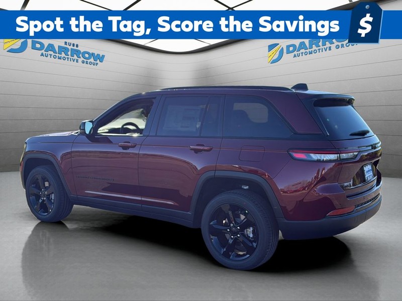 Jeep Grand Cherokee Vehicle Full-screen Gallery Image 3