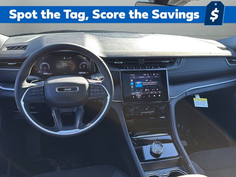 Jeep Grand Cherokee Vehicle Full-screen Gallery Image 12