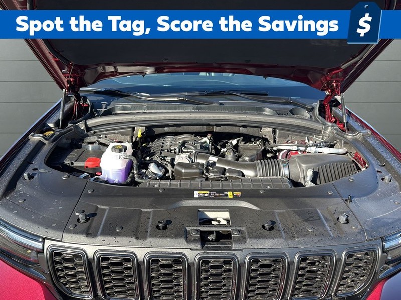 Jeep Grand Cherokee Vehicle Full-screen Gallery Image 20