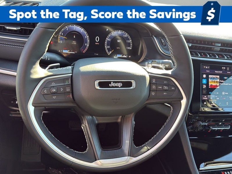 Jeep Grand Cherokee Vehicle Full-screen Gallery Image 27