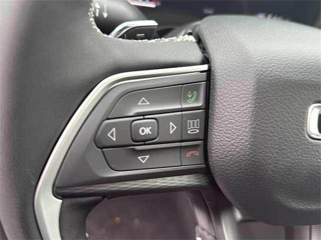 Jeep Grand Cherokee Vehicle Full-screen Gallery Image 9