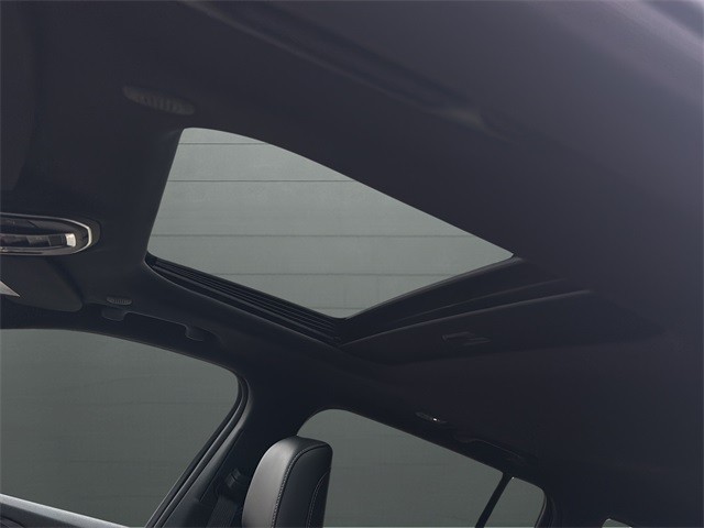 Jeep Grand Cherokee Vehicle Full-screen Gallery Image 16