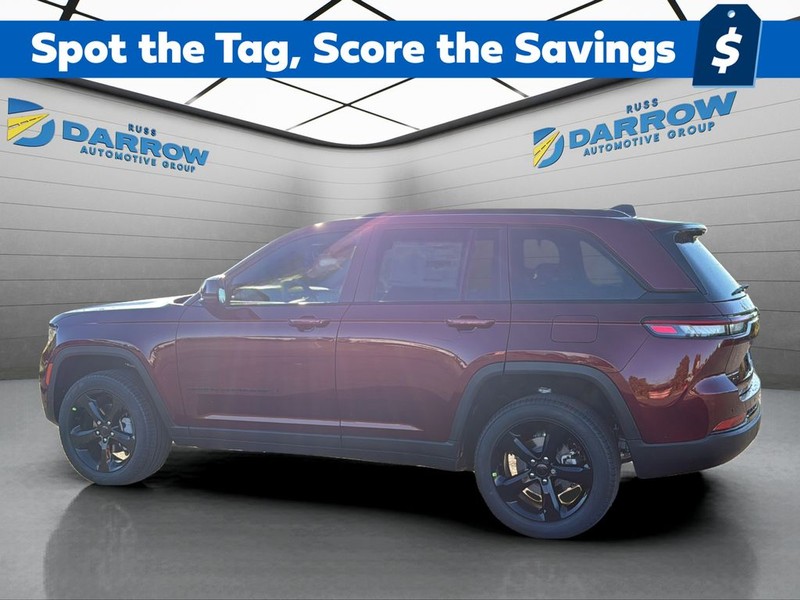 Jeep Grand Cherokee Vehicle Full-screen Gallery Image 3