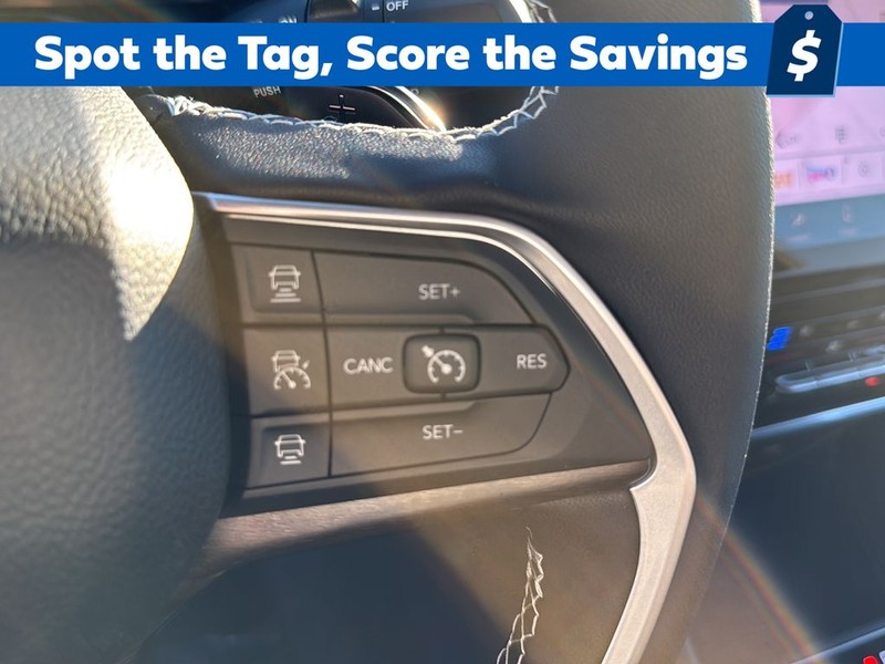 Jeep Grand Cherokee Vehicle Full-screen Gallery Image 19