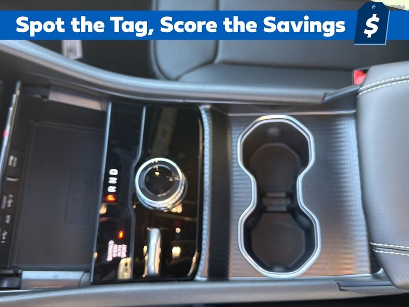 Jeep Grand Cherokee Vehicle Full-screen Gallery Image 21