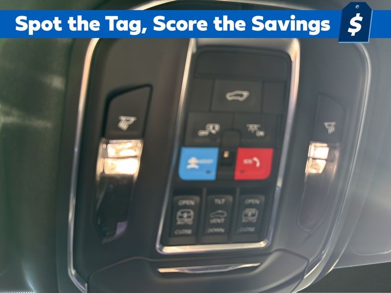 Jeep Grand Cherokee Vehicle Full-screen Gallery Image 24