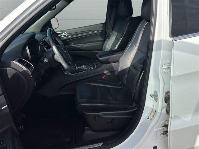 Jeep Grand Cherokee Vehicle Full-screen Gallery Image 10