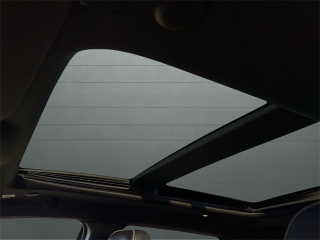 Jeep Grand Cherokee Vehicle Full-screen Gallery Image 16