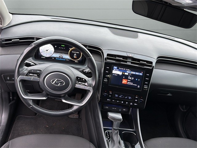 Hyundai Tucson Vehicle Full-screen Gallery Image 12