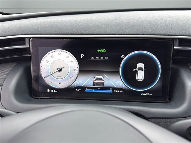 Hyundai Tucson Vehicle Full-screen Gallery Image 13