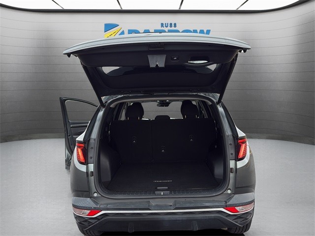 Hyundai Tucson Vehicle Full-screen Gallery Image 25