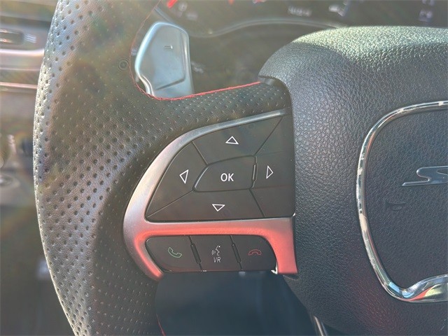 Jeep Grand Cherokee Vehicle Full-screen Gallery Image 9