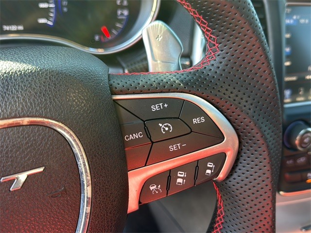 Jeep Grand Cherokee Vehicle Full-screen Gallery Image 19