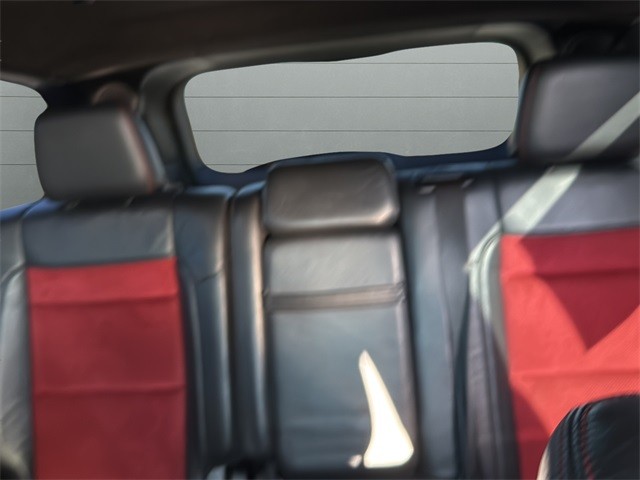 Jeep Grand Cherokee Vehicle Full-screen Gallery Image 28