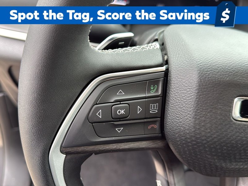 Jeep Grand Cherokee Vehicle Full-screen Gallery Image 9