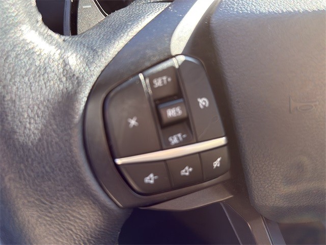 Ford Explorer Vehicle Full-screen Gallery Image 9