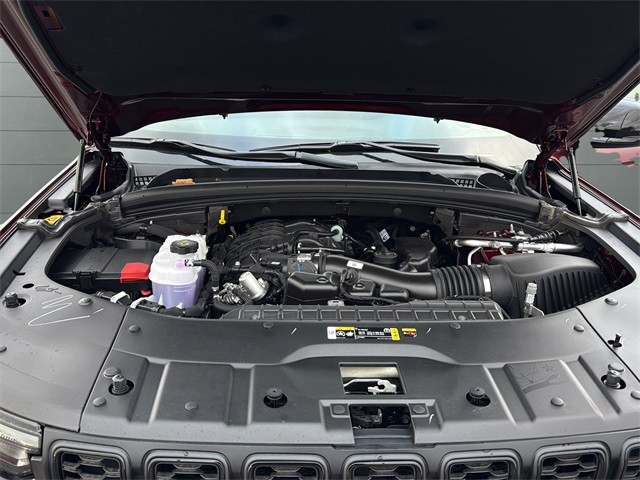 Jeep Grand Cherokee Vehicle Full-screen Gallery Image 20