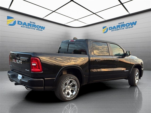 Ram 1500 Vehicle Full-screen Gallery Image 5